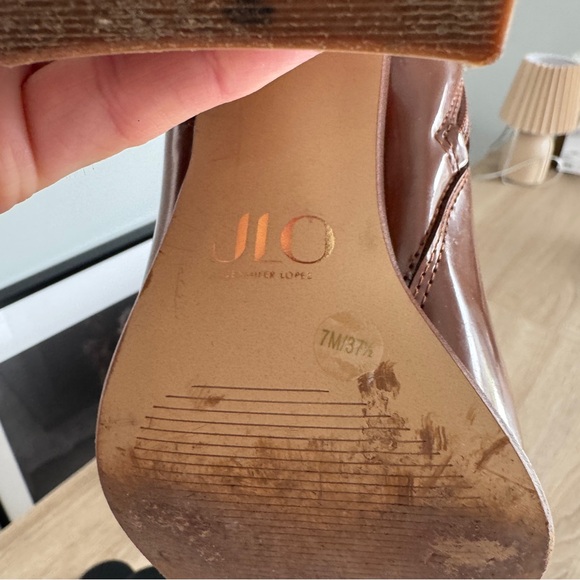 Jennifer Lopez Ankle Boots - Picture 6 of 6